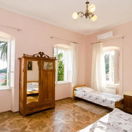 Iveta - One Bedroom *